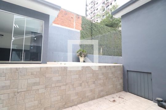 Jardim de casa à venda com 3 quartos, 133m² em Boa Vista, Novo Hamburgo