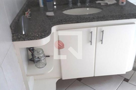 Casa à venda com 3 quartos, 100m² em Penha de França, São Paulo