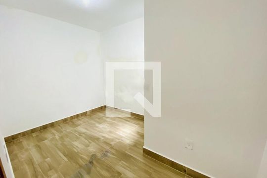 Casa à venda com 3 quartos, 140m² em Vila Salete, São Paulo