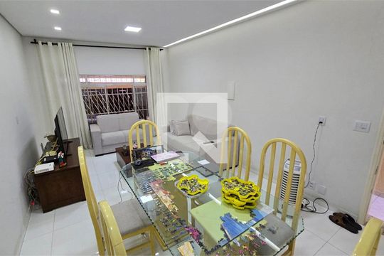 Casa à venda com 4 quartos, 300m² em Parque Sao Domingos, São Paulo