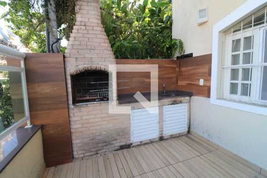Varanda de casa de condomínio para alugar com 3 quartos, 200m² em Jardim Guanabara, Rio de Janeiro