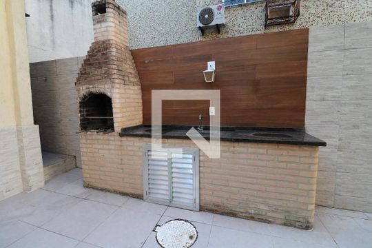 Área comum de casa de condomínio para alugar com 3 quartos, 200m² em Jardim Guanabara, Rio de Janeiro