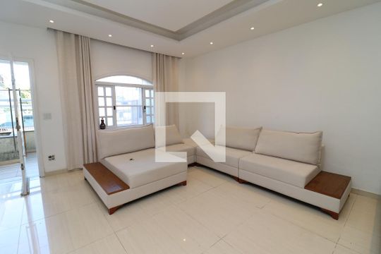 Casa de Condomínio para alugar com 3 quartos, 200m² em Jardim Guanabara, Rio de Janeiro