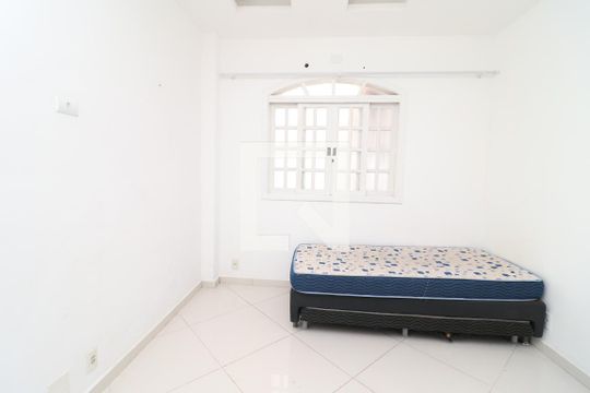 Quarto 1 de casa de condomínio para alugar com 3 quartos, 200m² em Jardim Guanabara, Rio de Janeiro