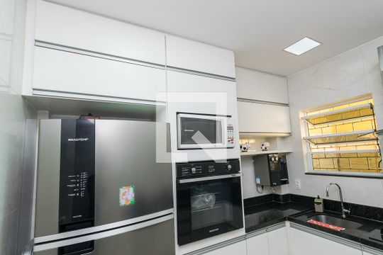 Cozinha de casa de condomínio à venda com 2 quartos, 90m² em Penha Circular, Rio de Janeiro