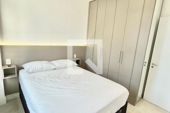 Quarto de apartamento à venda com 1 quarto, 34m² em Pinheiros, São Paulo