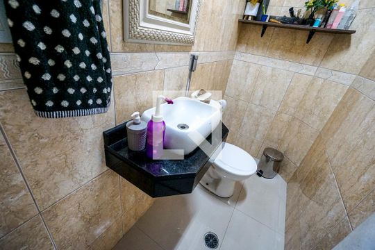 Lavabo de kitnet/studio à venda com 3 quartos, 240m² em Vila Aricanduva, São Paulo