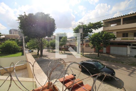 Vista do Quintal de casa para alugar com 2 quartos, 110m² em Vila da Penha, Rio de Janeiro