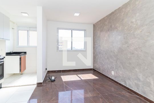 Apartamento para alugar com 2 quartos, 42m² em Jardim Helian, São Paulo