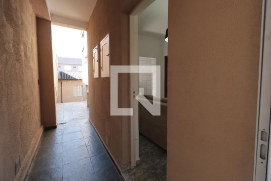 Entrada de kitnet/studio para alugar com 1 quarto, 35m² em Vila Santa Isabel, São Paulo