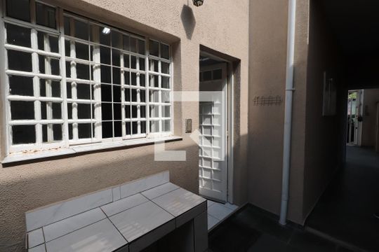 Área de Serviço de kitnet/studio para alugar com 1 quarto, 35m² em Vila Santa Isabel, São Paulo