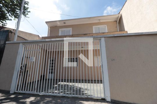 Fachada de kitnet/studio para alugar com 1 quarto, 35m² em Vila Santa Isabel, São Paulo