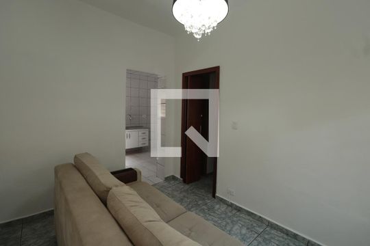 Sala de kitnet/studio para alugar com 1 quarto, 35m² em Vila Santa Isabel, São Paulo