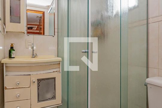 Banheiro de apartamento à venda com 2 quartos, 52m² em Ipiranga, São Paulo