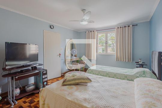 Quarto de casa à venda com 3 quartos, 350m² em Vila Madalena, São Paulo