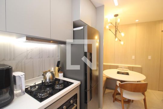 Sala / Cozinha de apartamento para alugar com 2 quartos, 48m² em Tucuruvi, São Paulo