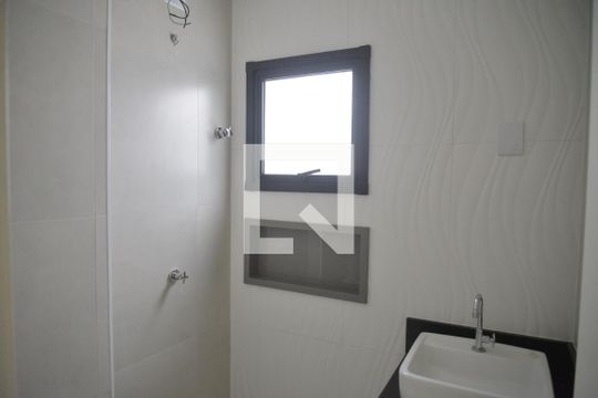 Banheiro Social de apartamento à venda com 2 quartos, 43m² em Vila América, Santo André