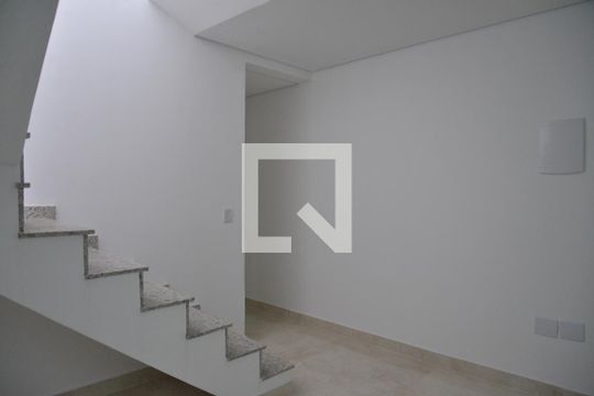 Sala de apartamento à venda com 2 quartos, 94m² em Vila América, Santo André