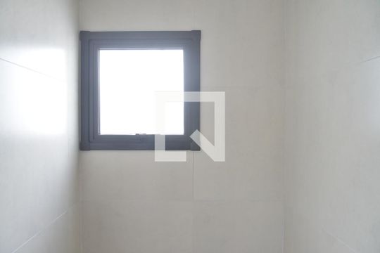 Banheiro de Serviço de apartamento à venda com 2 quartos, 84m² em Vila América, Santo André