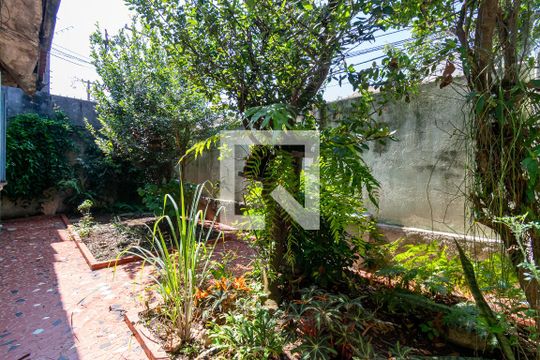Jardim de casa à venda com 2 quartos, 198m² em Jardim Oriental, São Paulo