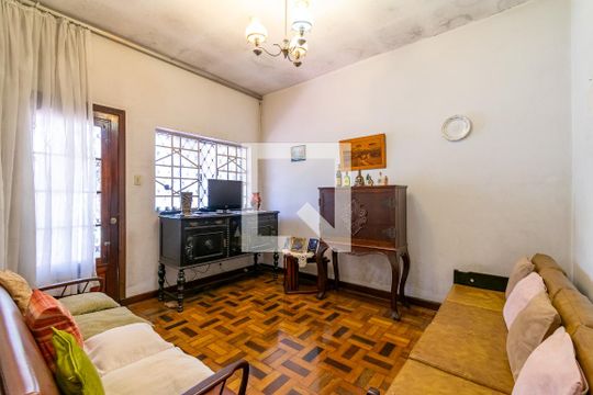 Casa à venda com 2 quartos, 198m² em Jardim Oriental, São Paulo