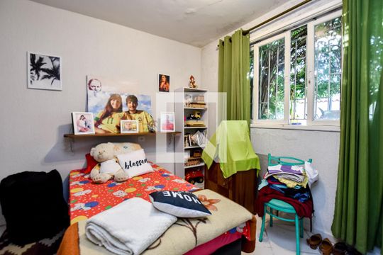 Área Externa de casa à venda com 4 quartos, 415m² em Piratininga, Niterói