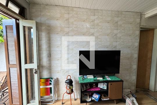 Sala de casa à venda com 2 quartos, 60m² em Santos Dumont, São Leopoldo