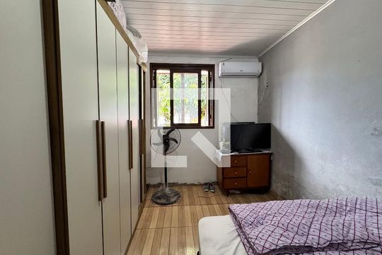 Quarto de casa à venda com 2 quartos, 60m² em Santos Dumont, São Leopoldo