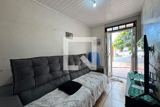 Sala de casa à venda com 2 quartos, 60m² em Santos Dumont, São Leopoldo