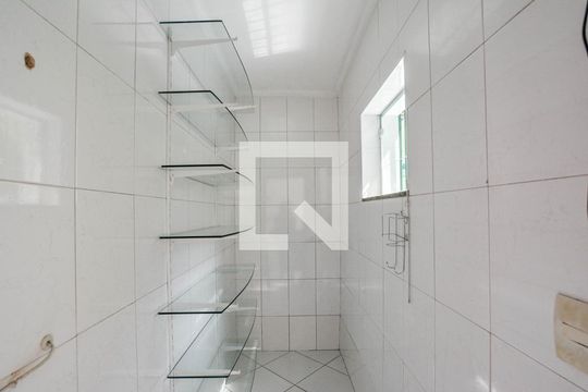 Despensa de casa à venda com 4 quartos, 300m² em Vila Camilópolis, Santo André