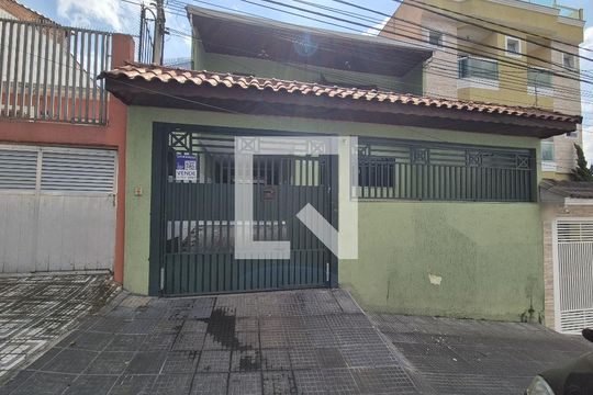 Fachada de casa à venda com 4 quartos, 300m² em Vila Camilópolis, Santo André