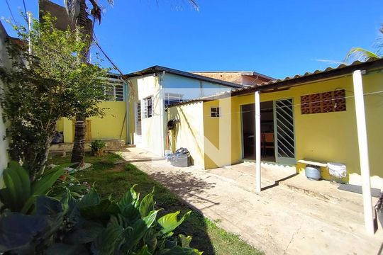 Área Externa de casa à venda com 3 quartos, 300m² em Parque da Figueira, Campinas