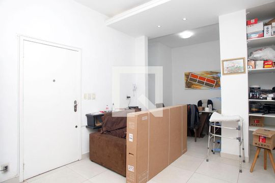 Sala de Estar de apartamento para alugar com 3 quartos, 96m² em Santa Cecília, Porto Alegre