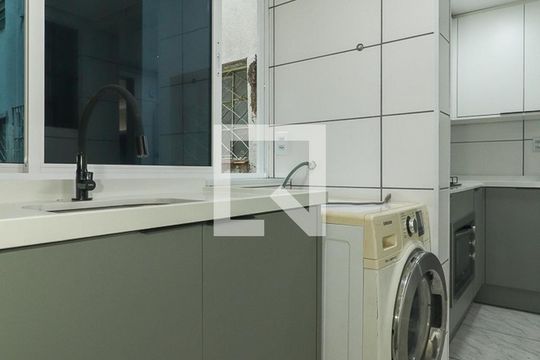 Área de Serviço de apartamento para alugar com 2 quartos, 72m² em Bom Jesus, Porto Alegre