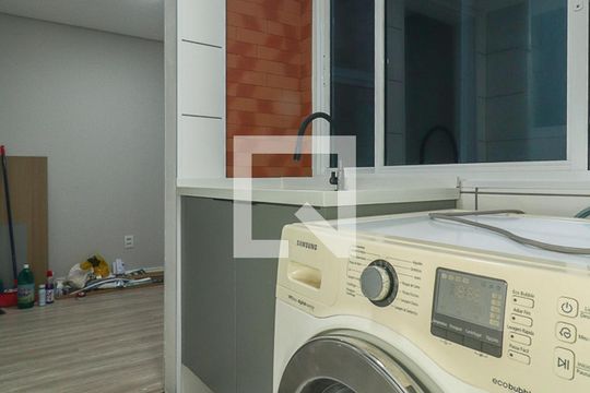 Área de Serviço de apartamento para alugar com 2 quartos, 72m² em Bom Jesus, Porto Alegre