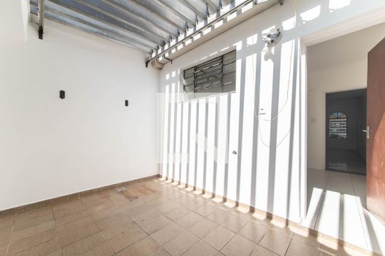 Quintal de casa à venda com 2 quartos, 100m² em Cidade Monções, São Paulo