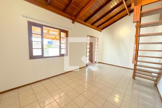 Casa para alugar com 4 quartos, 691m² em Ingleses do Rio Vermelho, Florianópolis