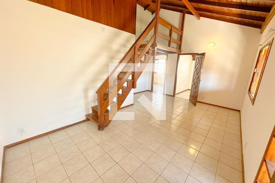 Sala de casa para alugar com 4 quartos, 691m² em Ingleses do Rio Vermelho, Florianópolis