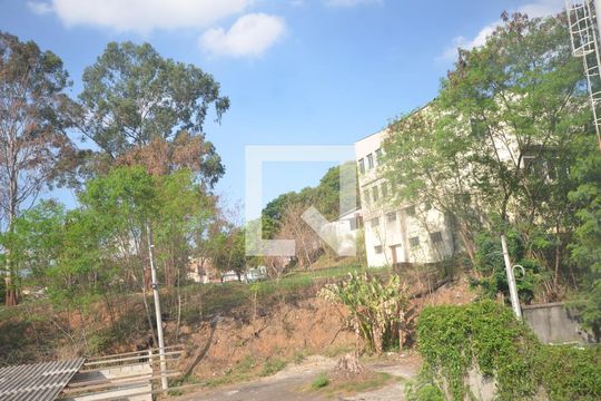 Vista do Quarto 2 de apartamento para alugar com 2 quartos, 42m² em Campo Grande, Rio de Janeiro