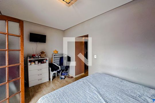  Suíte de apartamento à venda com 3 quartos, 180m² em Vila Bertioga, São Paulo
