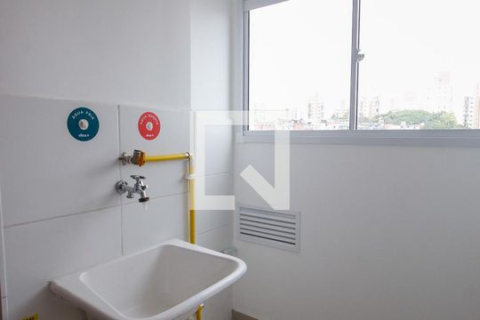 Sala / Cozinha / Área de serviço de apartamento à venda com 2 quartos, 40m² em Jardim Maria Duarte, São Paulo