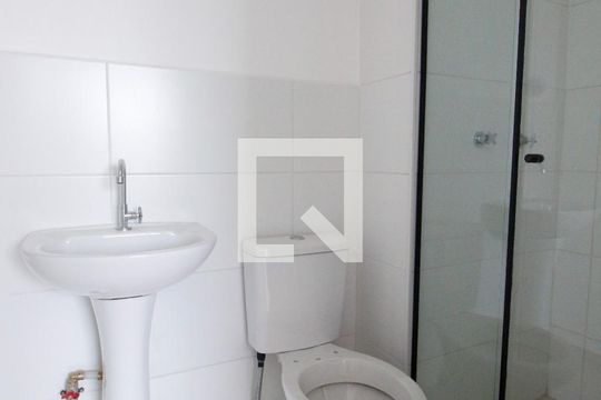 Banheiro de apartamento à venda com 2 quartos, 40m² em Jardim Maria Duarte, São Paulo