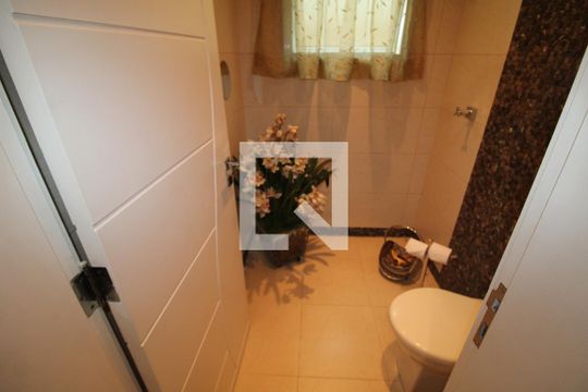 Lavabo de casa à venda com 4 quartos, 790m² em Água Fria, São Paulo