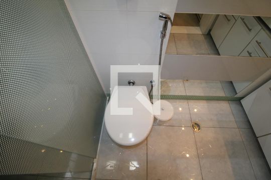 Banheiro Suíte 1 de casa à venda com 4 quartos, 790m² em Água Fria, São Paulo