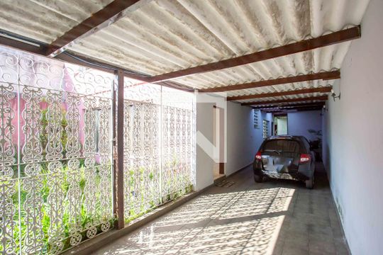Garagem de casa à venda com 3 quartos, 325m² em Centro, Diadema