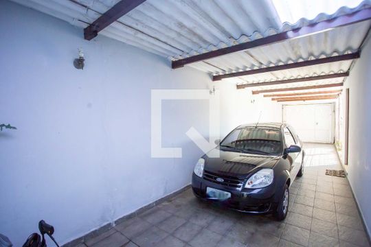 Garagem de casa à venda com 3 quartos, 325m² em Centro, Diadema