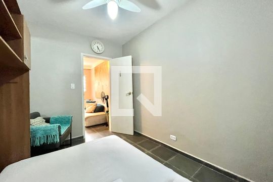 Quarto 1 de casa para alugar com 3 quartos, 140m² em Vila Clementino, São Paulo