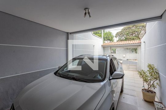 Garagem de casa à venda com 4 quartos, 280m² em Vila Moinho Velho, São Paulo
