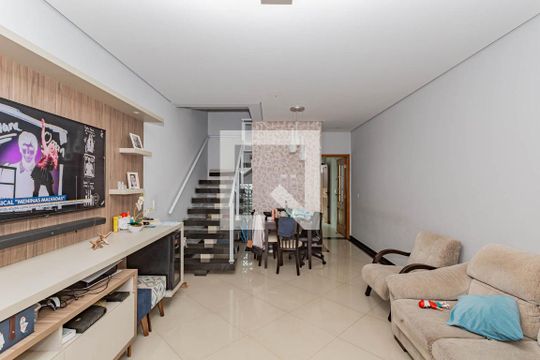 Casa à venda com 4 quartos, 280m² em Vila Moinho Velho, São Paulo