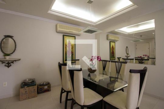 Sala de apartamento à venda com 2 quartos, 166m² em Centro, São Leopoldo